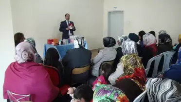 Bitlis'teki Mikro Kredi Üyeleri İçin Bilgilendirme Toplantısı