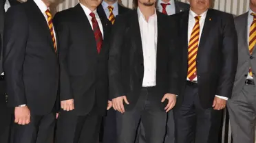 Kuşadası Galatasaray Taraftarlar Derneği'nden ' Şampiyonluk Müjdesi Yemeği '