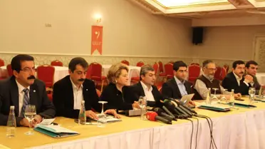 Akil İnsanlar Heyeti Diyarbakır'da Çalışmalarına Başladı
