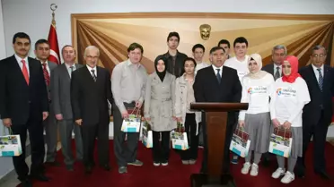Düzce Valisi Yılmaz, YGS Şampiyonlarını Ağırladı