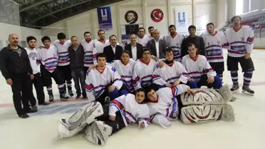 Başkan Küçükler, 'Buz Hokeyi Takımımızın Başarıları Bizi Mutlu Ediyor'