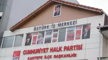 CHP'ye, Erdoğan Posteriyle 'Binayı Boşalt' Mesajı