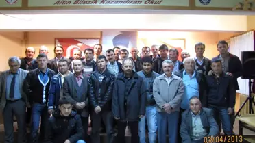 Gediz'de Mesleki Eğitimlerini Tamamlayan 88 Kursiyere Belgeleri Verildi