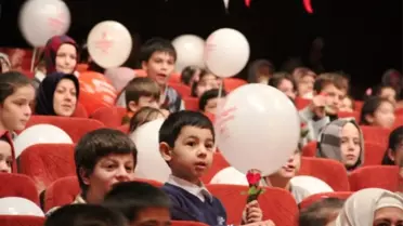 Kutlu Doğum Haftası'nda Çocukları Unutmadılar