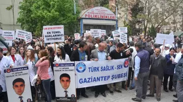 Sağlık Çalışanları Meslektaşları İçin İş Bıraktı