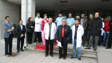 Ses Sağlık Çalışanlarına Şiddete Tepki Gösterdi
