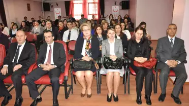 Sağlık Çalışanlarına 'İletişim Kurma Becerileri ve İletişim Yolları' Konulu Eğitim Verildi