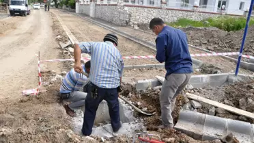 Başkan Saatcı Sokak Çalışmalarını İnceledi