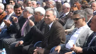 İzmir Büyükşehir Belediyesi, Bayındır'da 3.5 Milyon Liralık Çiçek Alım Protokolü İmzaladı