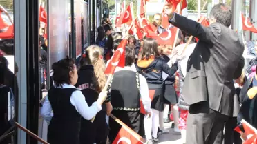 Tekden Koleji'nde 23 Nisan Coşkusu