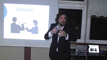 Edremit Siyaset Akademisinde Keyifli Seminer