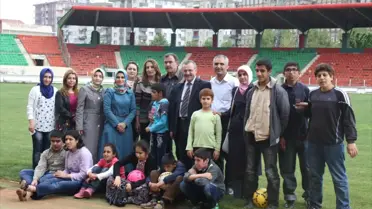 Diyarbakır'da Engelliler 23 Nisan'ı Kutladı