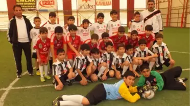Hatay Beşiktaşlılar Derneği'nde Futbol Şöleni Başladı