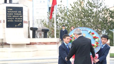 Kars'ta 23 Nisan Ulusal Egemenlik ve Çocuk Bayramı Soğuk Havaya Rağmen Coşkuyla Kutlandı