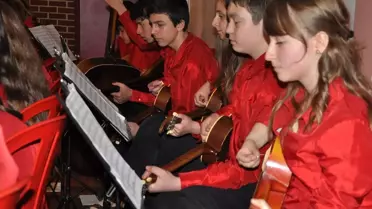 Rusçuk Tambura Orkestrası'ndan 23 Nisan Konseri