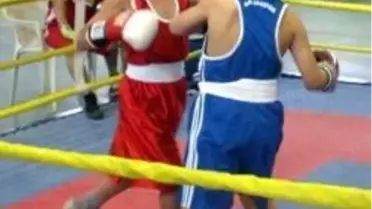 23 Nisan Çocuklarından Boks Resitali