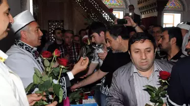 Havalimanında Sakal-I Şerif Heyecanı