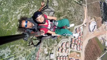 Paralimpik Sporcuların Paraşüt Keyfi