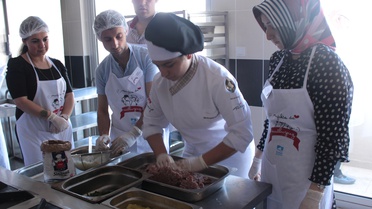 Pendik Belediyesinden Nişanlı Çiftlere Yemek Kursu