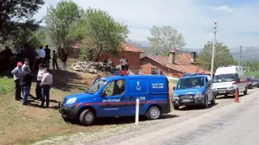 Kumasını Tabancayla Vurup Öldürdü