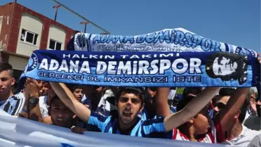 Adana'da Sıcak 1 Mayıs Kutlaması (2)