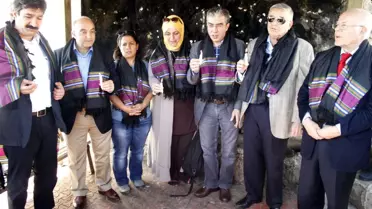 Akil İnsanlari Tunceli'de Barış İçin Mum Yaktı