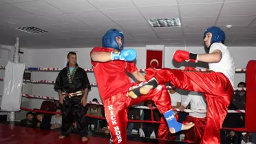 Aksu'da Kick Boks Turnuvası
