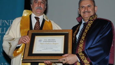 Bayrağımızın İncitilmesinin Önüne Geçtik