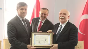 Bakan Avcı'ya Diploma Sürprizi