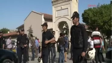 Orhan Gencebay İlk Kez Akillerle Toplantıya Katıldı