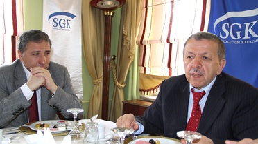 Sgk Yöneticileri Basın Mensupları ile Kahvaltıda Buluştu
