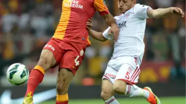 Fenerbahçeliler Galatasaraylıları Tebrik Etmiş