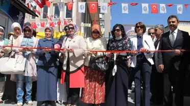 Kadın Emeği Fuarının Açılışını Bakan Eker'in Eşi Yaptı