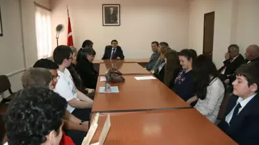 Öğrenciler, Ünye Kaymakamı'nı Ziyaret Etti