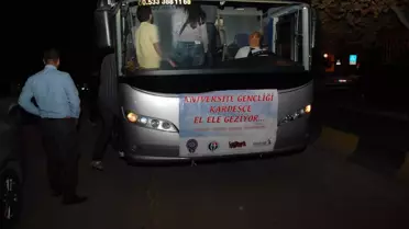 Üniversite Gençliği Kardeşçe El Ele Geziyor