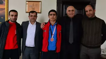Yakutiye'nin Sporcusuna Büyük Onur