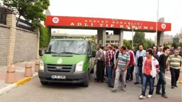Öldürülen Burak Yıldırım'ın Cenazesi Adli Tıp'tan Alındı
