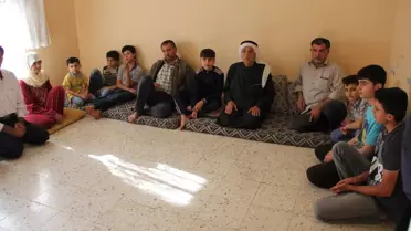 Suriyeliler Al Bayrağın Gölgesinde