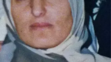 Arkadaşının Annesini Öldürdü