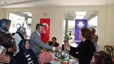 Başkan Tahmazoğlu Anneler Gününü Kutladı