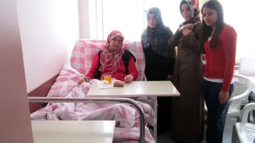 Gediz Sağlık Hizmetleri Meslek Yüksekokulu Öğrencileri Hastaları Ziyaret Etti