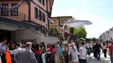 Balmumu Müzesine Ziyaretçi Akını