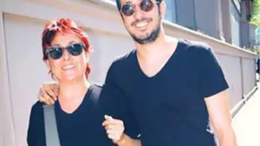 Flaşlar Şaşırttı