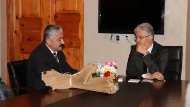 Kars Devlet Hava Meydanları Müdürlüğü Personelinden Vali Eyüp Tepe'ye Ziyaret