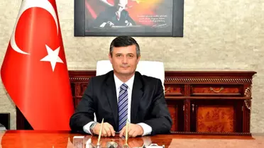 Batman Valisi Arslan.'Eğitimcilerin Okulların Duvar, Boya, Badana İşleri ile Uğraşmalarını...