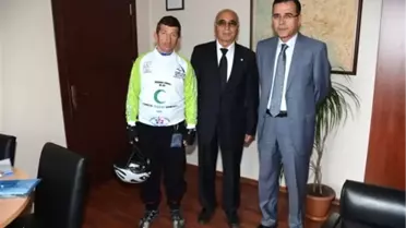 Madde Bağımlılığını Dikkat Çekmek İçin Bisikleti ile Türkiye Turuna Çıktı