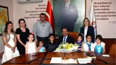 Miniklerden Vali Vekiline Ziyaret
