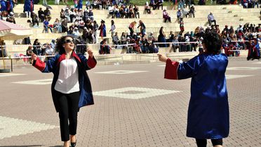 Sivas Cumhuriyet Üniversitesi'nde Mezuniyet Coşkusu