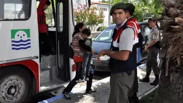 Kaçakları Yunanistan Diye Foça'ya Bıraktılar