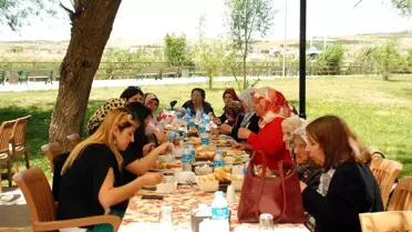 Etimesgutlu Yaşlıların Mogan Keyfi